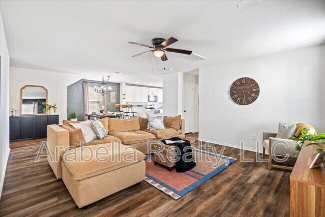 Building Photo - 13907 Anchor Wy