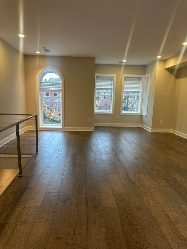 Building Photo - Modern 2 Bedroom, 2 Bathroom Penthouse with Parking in Historic LeDroit Park