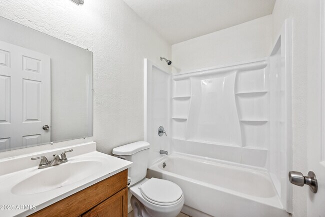 Building Photo - 2208 N 47th Ln