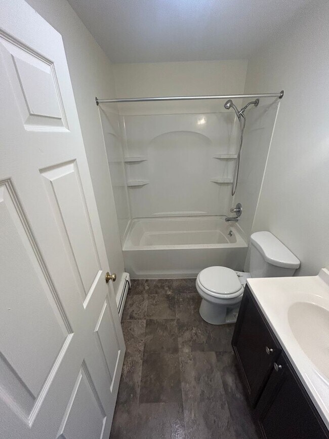 Building Photo - 34 Lafayette St