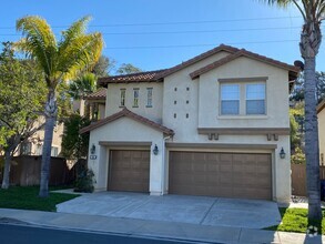 Building Photo - Spacious single family home in Oceanside!