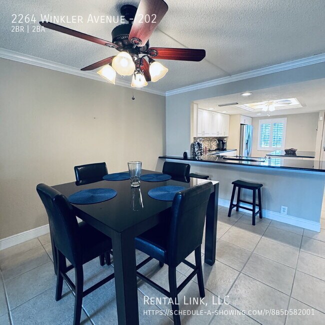 Building Photo - 2264 Winkler Ave