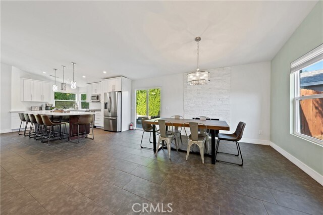 Building Photo - 80695 Columbia Ave