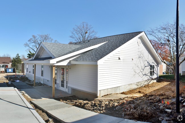 Building Photo - Lemay Manor II