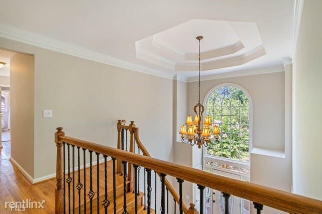 Building Photo - 5 br, 3 bath House - 5005 Brent Knoll Ln