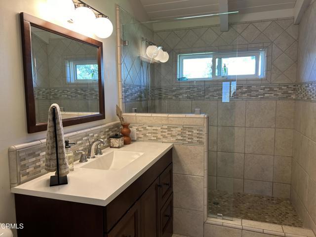 Building Photo - 4237 Faria Rd