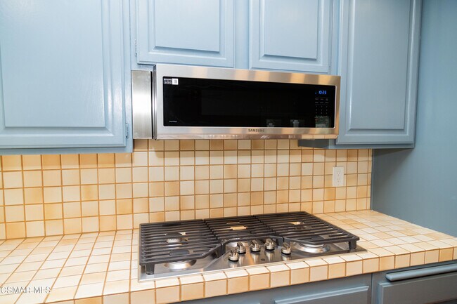 Building Photo - 3154 Provence Pl