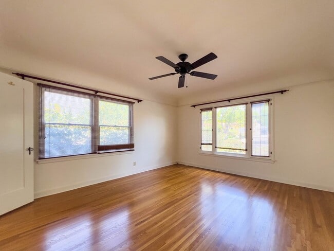 Building Photo - Storybook 3BR Home in Pretigious Rossmoyne...