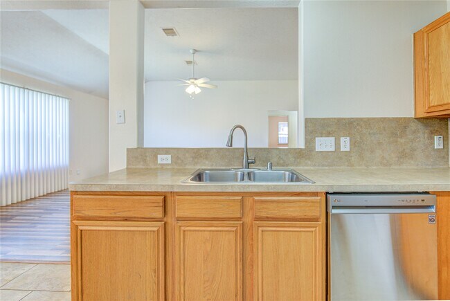 Building Photo - 21603 Juniper Meadows Dr