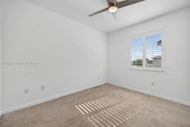 Building Photo - 17606 SW 149th Pl