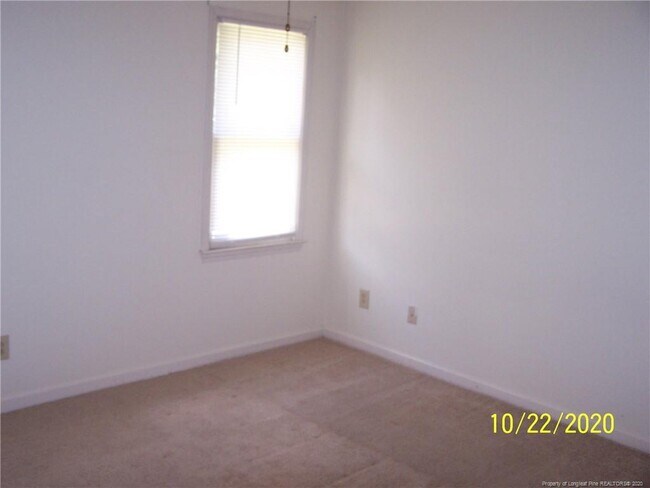 Building Photo - 6316 Chagrin Rd