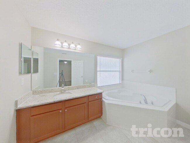 Building Photo - 3207 Murray Hill Loop