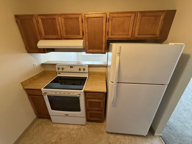 Building Photo - 1410 Crete Ct