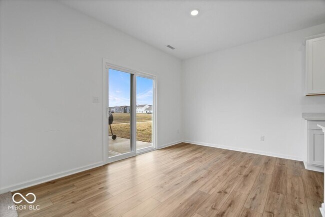 Building Photo - 8266 Juniper Ln