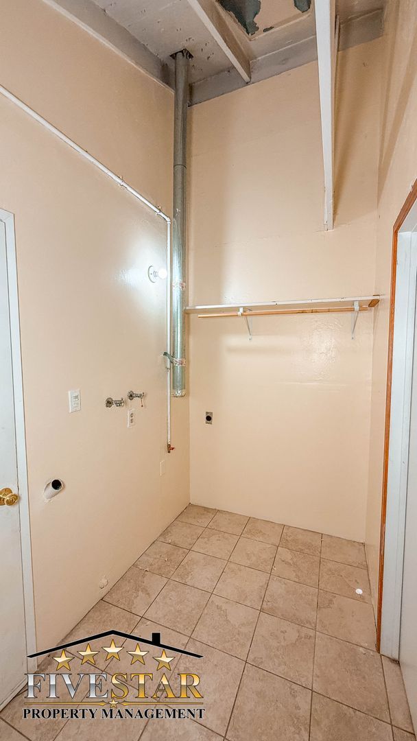 Building Photo - House for Rent on 2446 Hasti Acres Drive