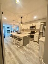 Building Photo - 12053 E Hoye Dr