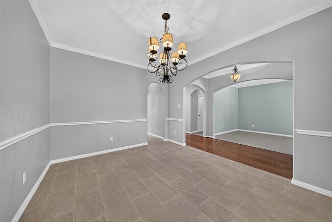 Building Photo - 8519 Babbling Brook Ct