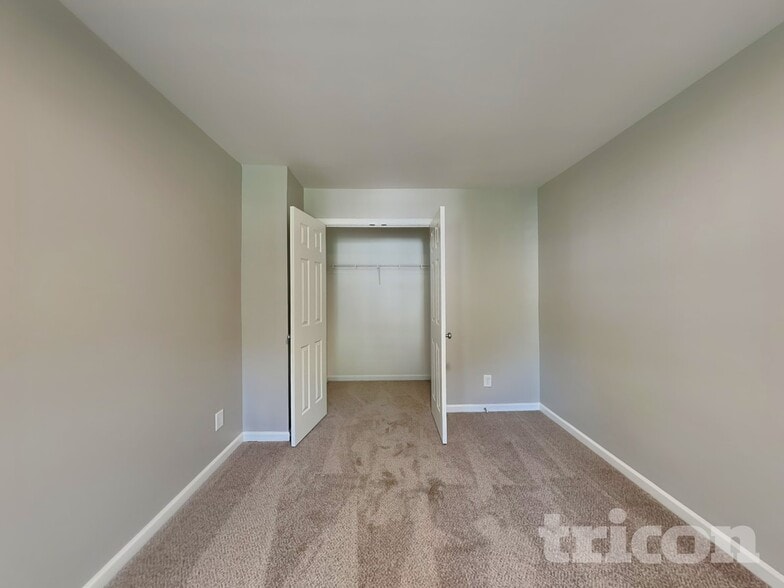 Building Photo - 7220 Cypress Ridge Dr