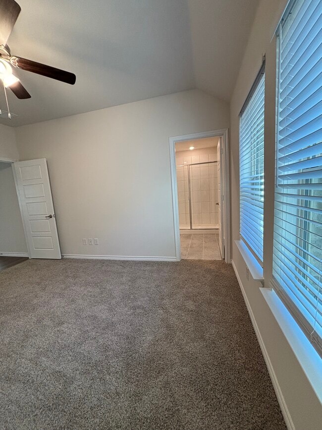 Building Photo - 1205 Rusted Rail Dr