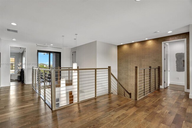 Building Photo - 17113 Aquavera Way