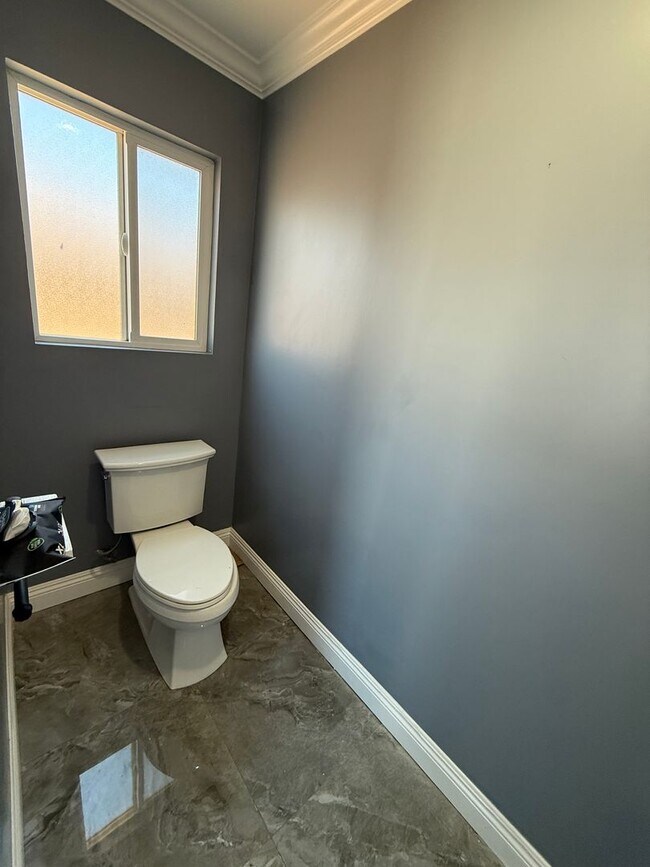 Building Photo - Eagle Ranch Community-2 Story 4 bedrooms Spanish Style Home