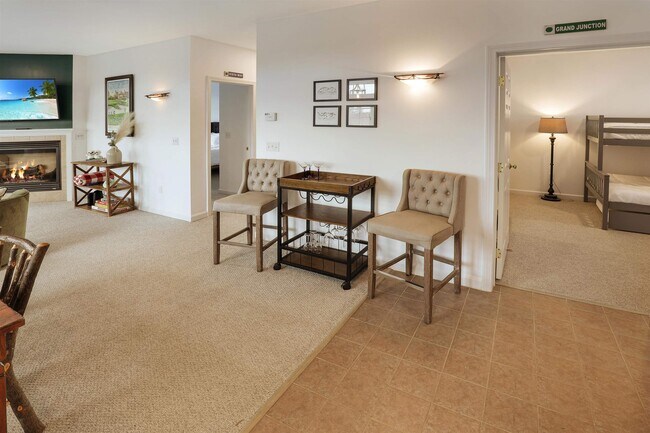 Building Photo - 43 Lafayette Rd