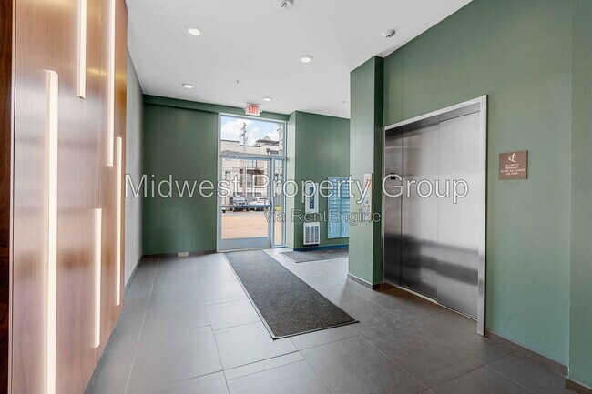 Building Photo - 4100 Lindell Blvd