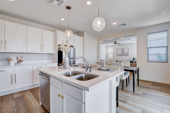 Building Photo - 2216 Elford Ct