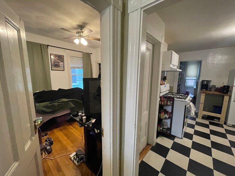 Building Photo - 375 Highland Ave