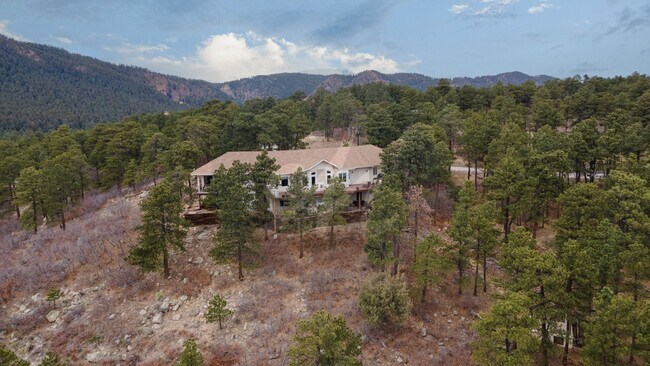Building Photo - Million Dollar Views in Larkspur