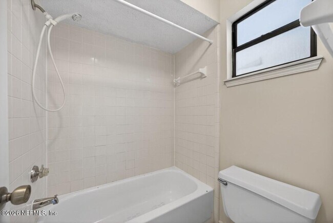 Building Photo - 8725 Huntington Woods Cir N