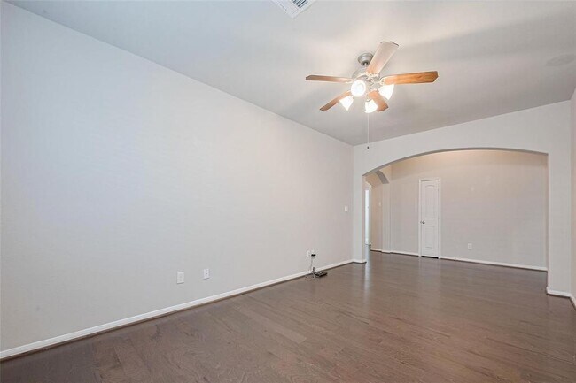 Building Photo - 24019 Prairie Glen Ln