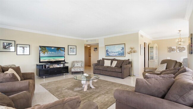 Building Photo - 3750 Galt Ocean Dr