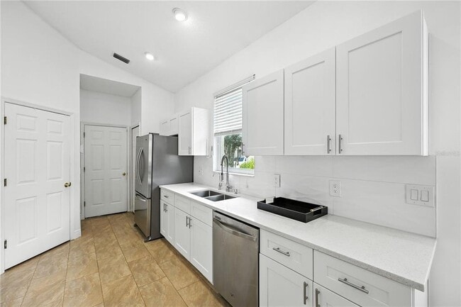 Building Photo - 13201 Luxbury Loop