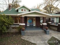 Building Photo - Newly renovated 2/3 BR bungalow in trendy ...