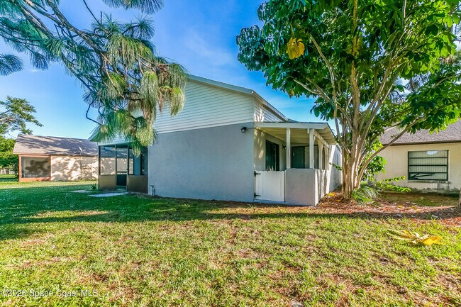 Building Photo - 1656 Parakeet Ct