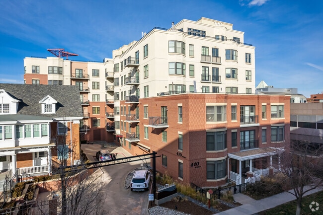 Building Photo - Watermark Condos