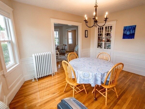 Building Photo - 21 Bradwood St