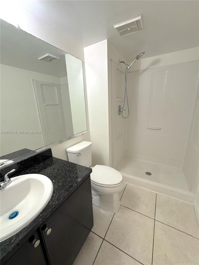 Building Photo - 3252 Coral Lake Ln