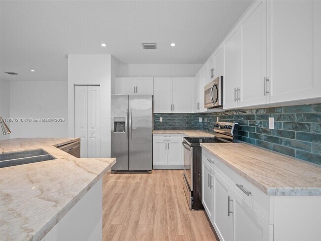 Building Photo - 13362 SW 284th St