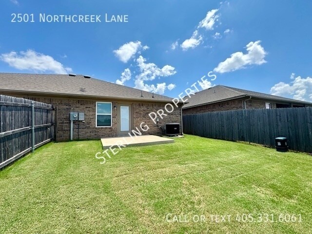 Building Photo - 2501 Northcreek Ln
