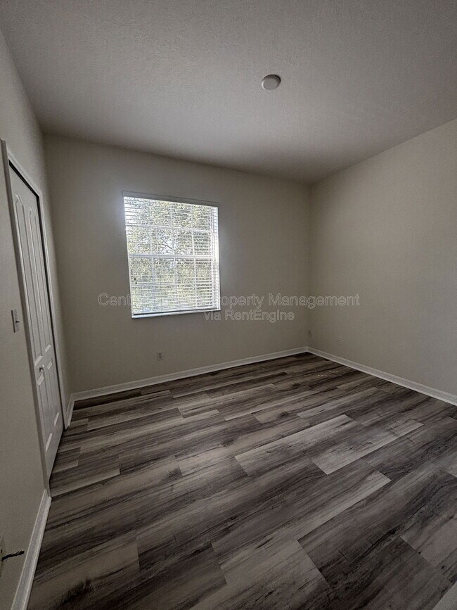 Building Photo - 10684 Savannah Wood Ct