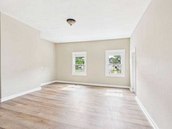 Building Photo - 529 Harrison St