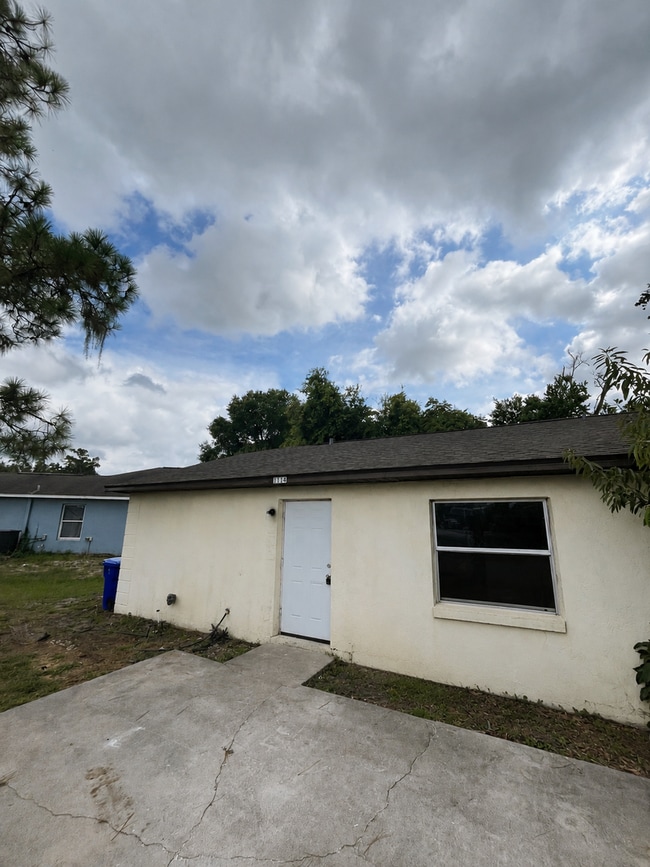Building Photo - Spacious 2BR/1BA Duplex in Central Lakeland – Tile Floors Throughout!