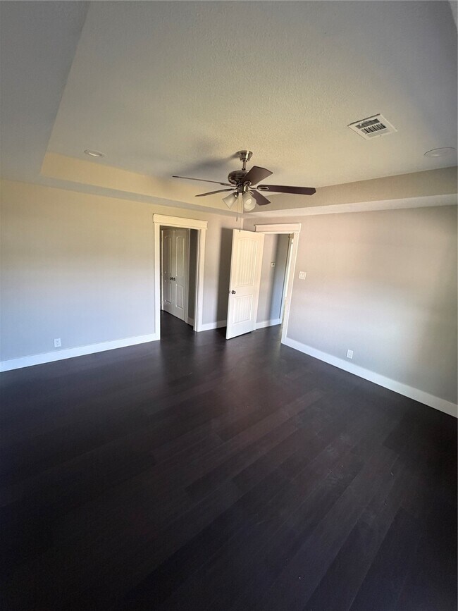 Building Photo - 8922 Allwood St