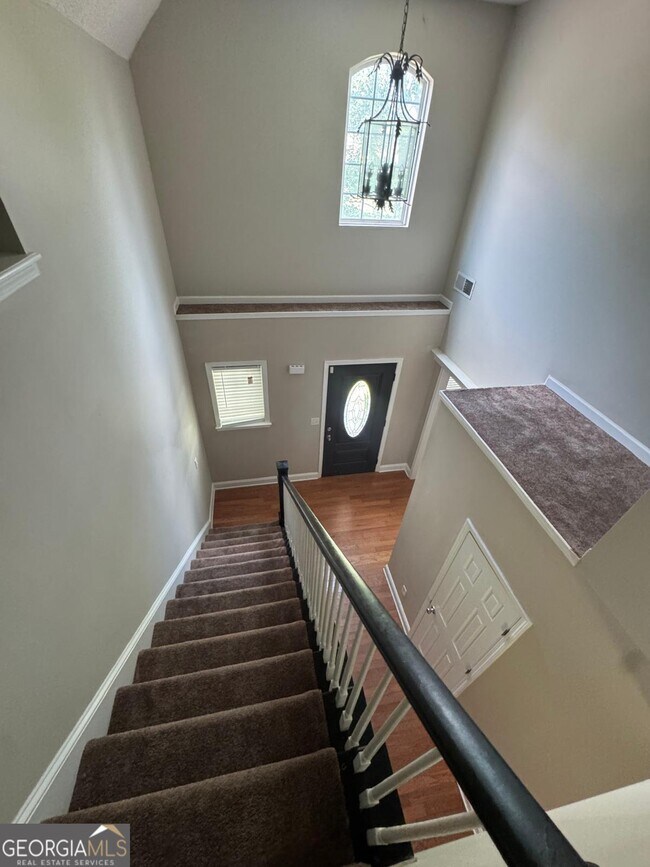 Building Photo - 520 Millbrook Villa Dr