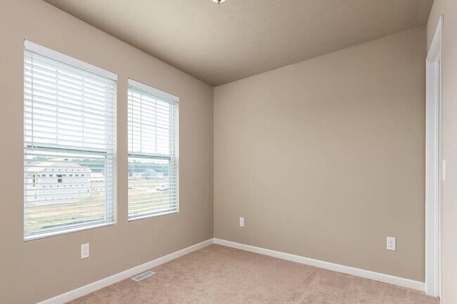 Building Photo - Newer 4 bedroom home for lease!
