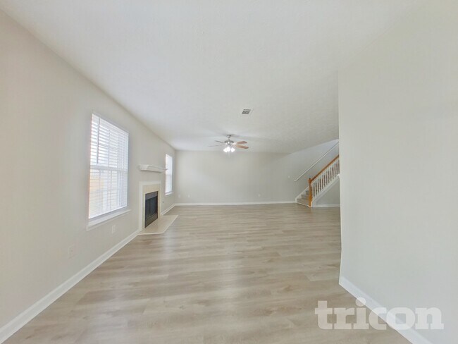 Building Photo - 988 Winding Down Way