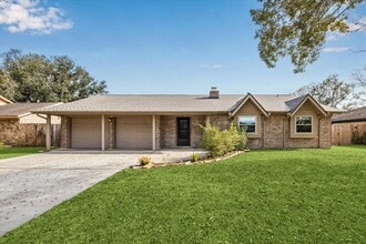 Building Photo - 1807 Parkcrest St