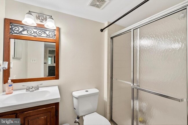 Building Photo - 14230 Oxford Dr